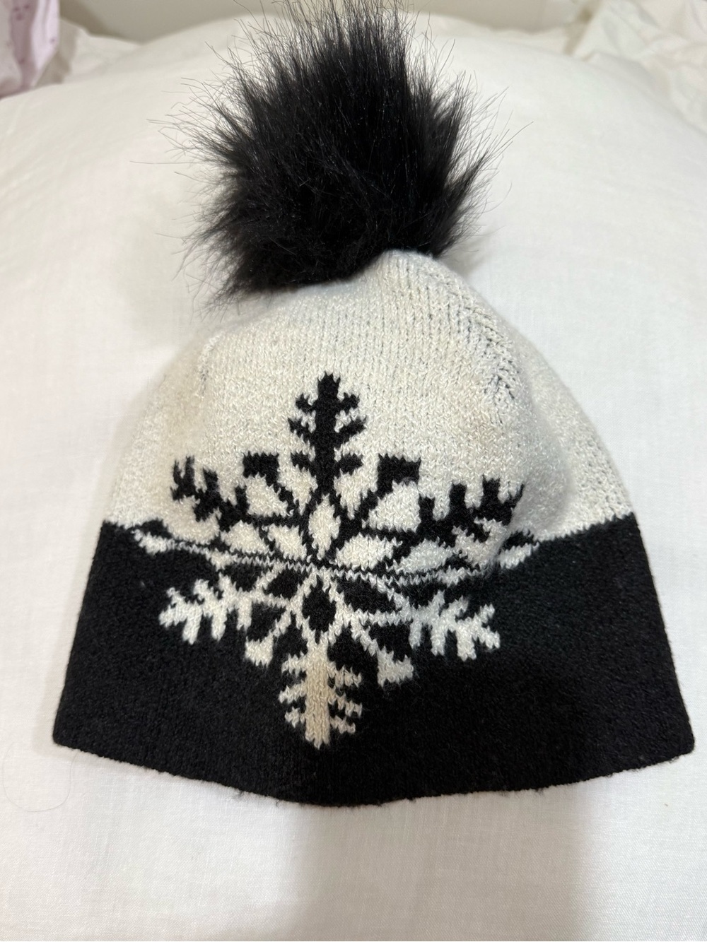 Christian Siriano Black & Cream Knit Beanie with Faux-Fur Pom